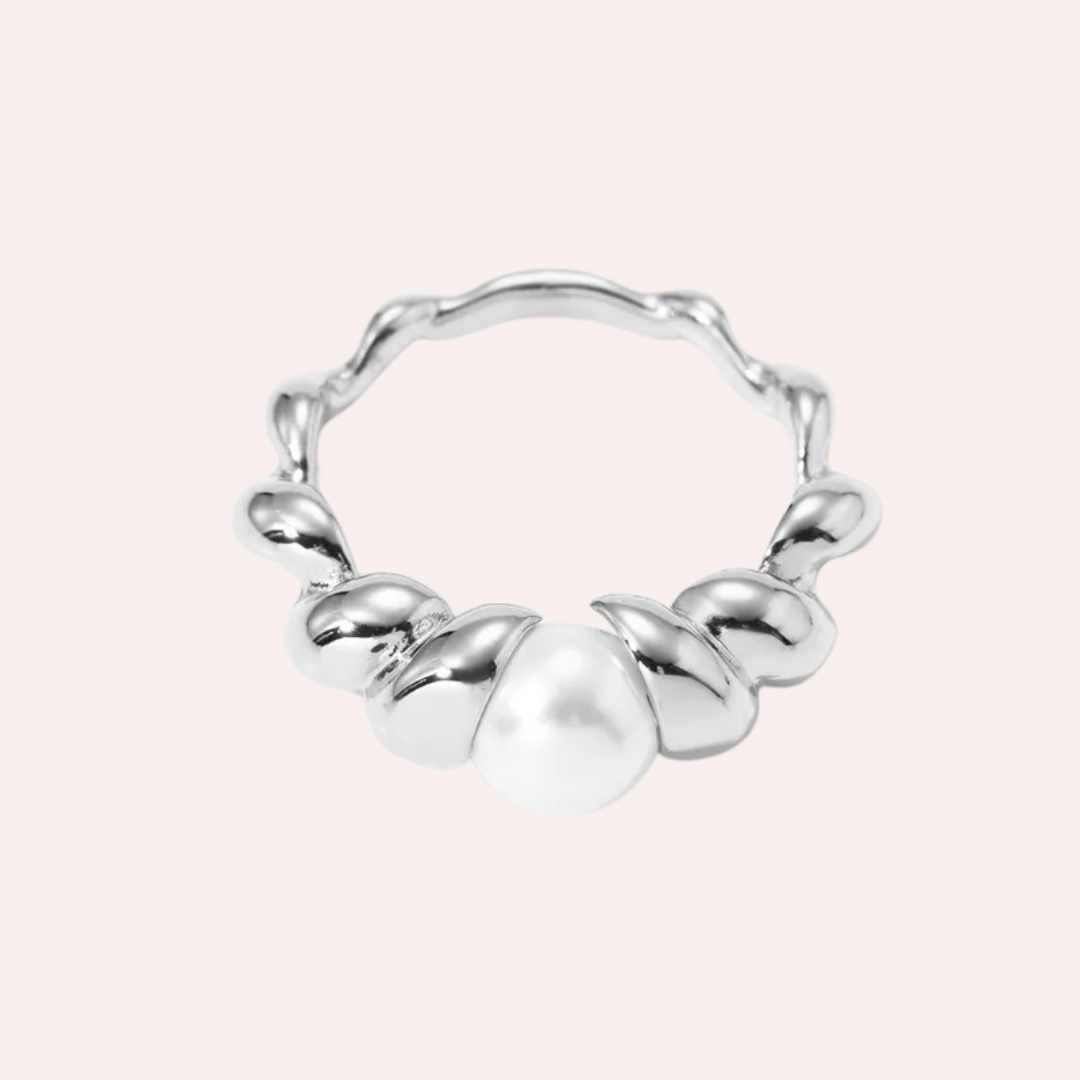 Pearls Ring