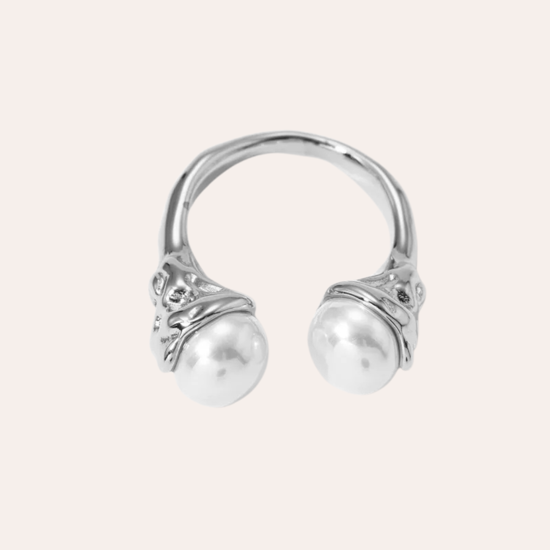 Pearls Ring