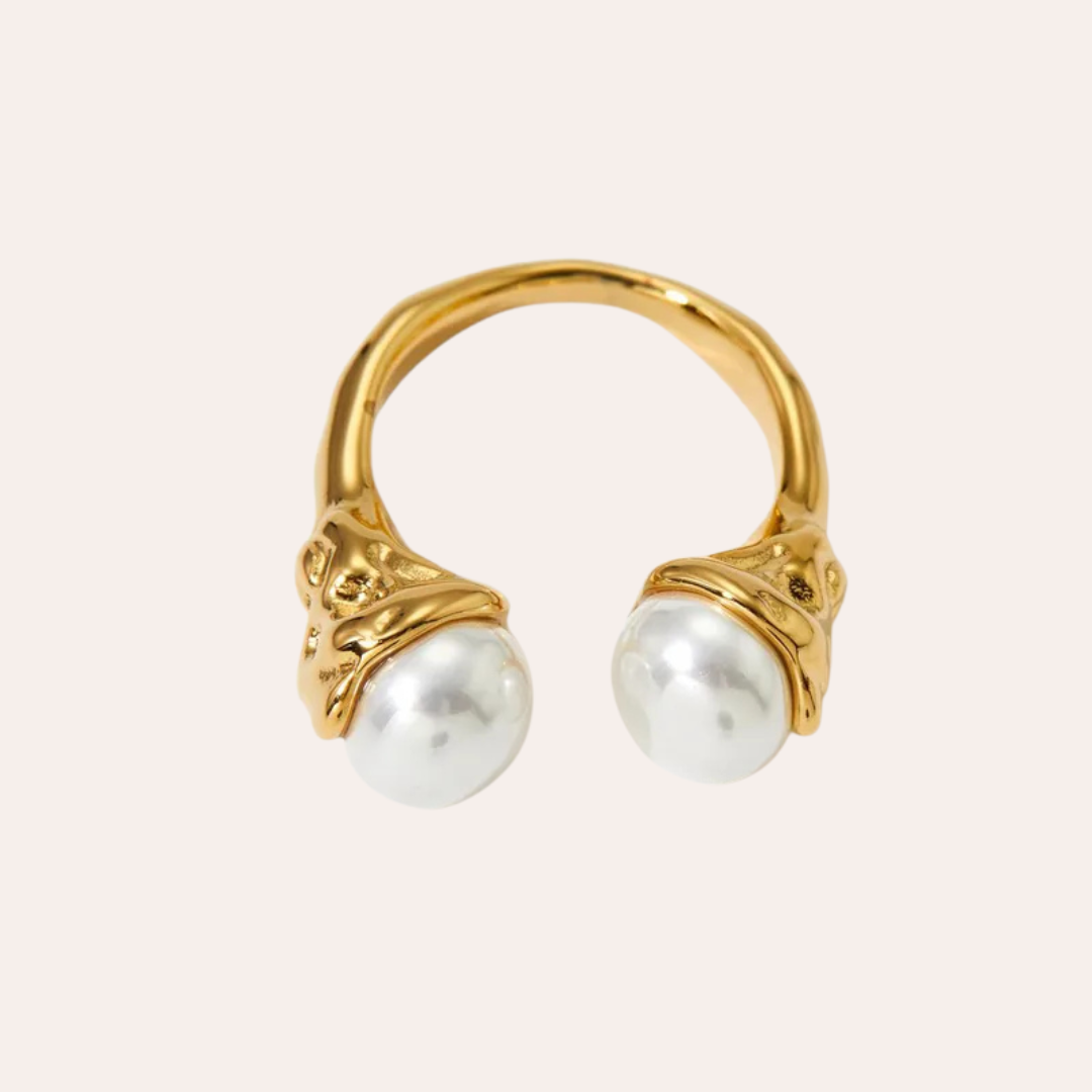 Pearls Ring