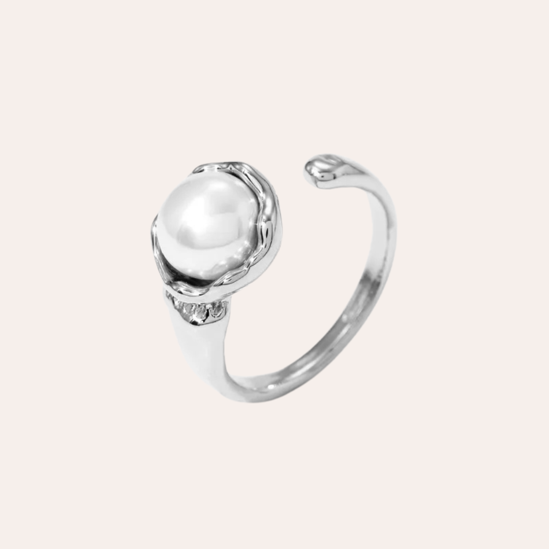 Pearls Ring